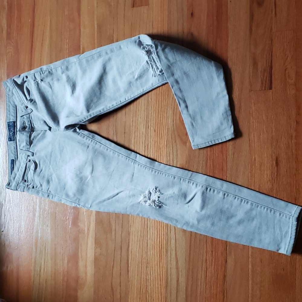 Lucky Brand Lolita Skinny sz 2/28 distressed light wash